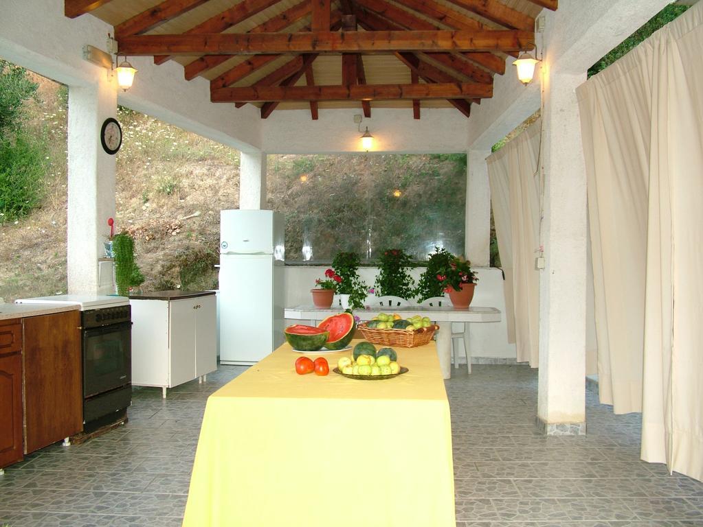 Angeliki Aparthotel Vitaládes Exteriör bild