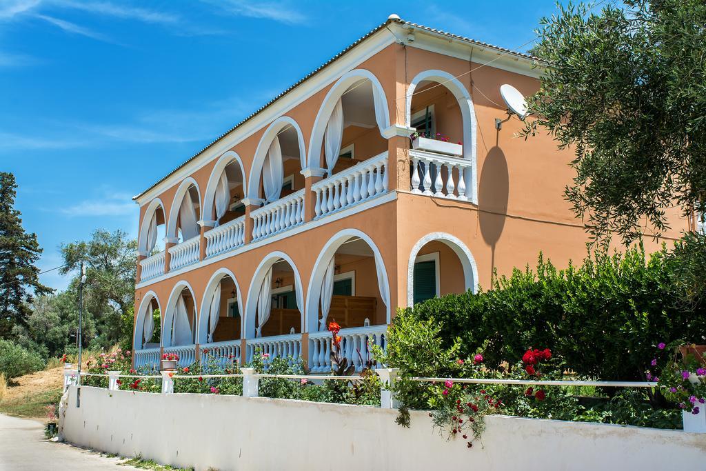 Angeliki Aparthotel Vitaládes Exteriör bild