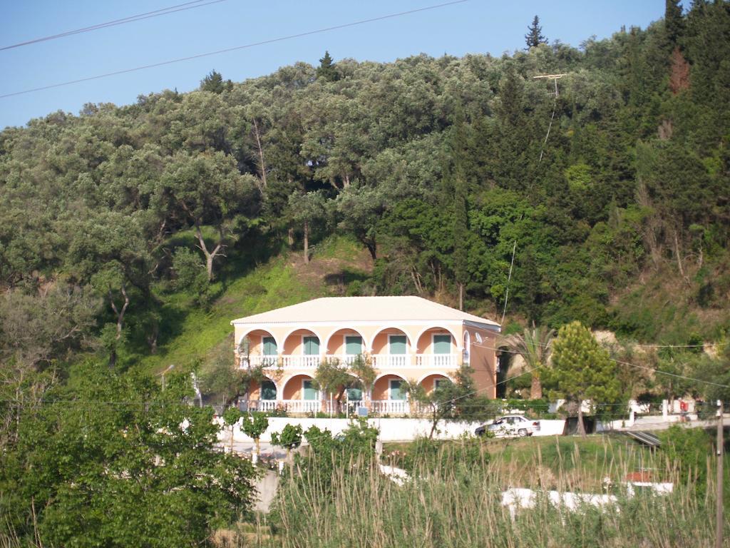 Angeliki Aparthotel Vitaládes Exteriör bild